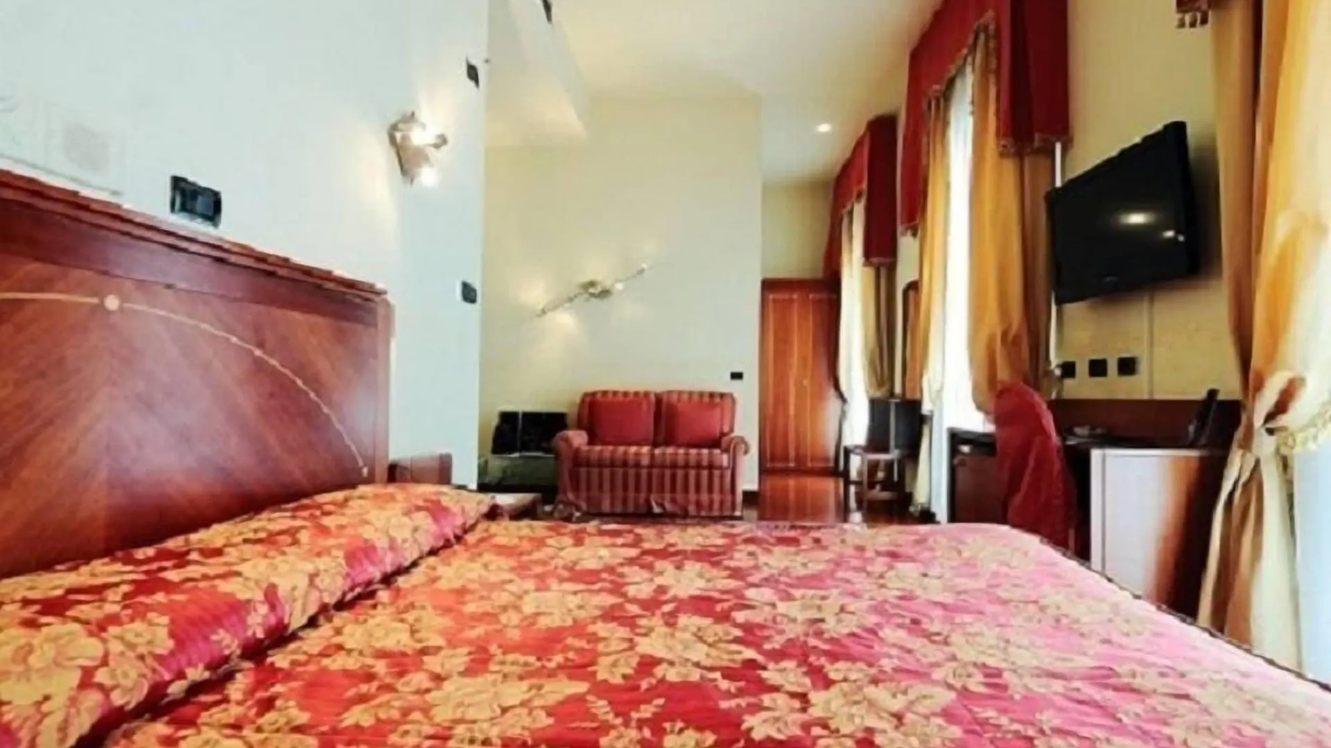 Rechigi Park Hotel Modena 4*,